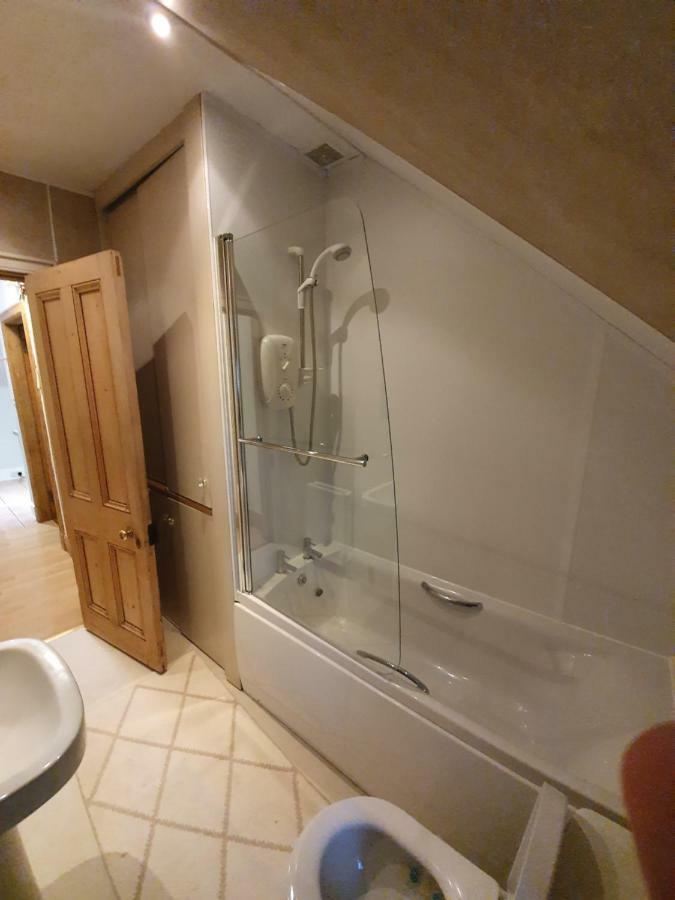 Kenneth Street Aparthotel Инвернесс Экстерьер фото